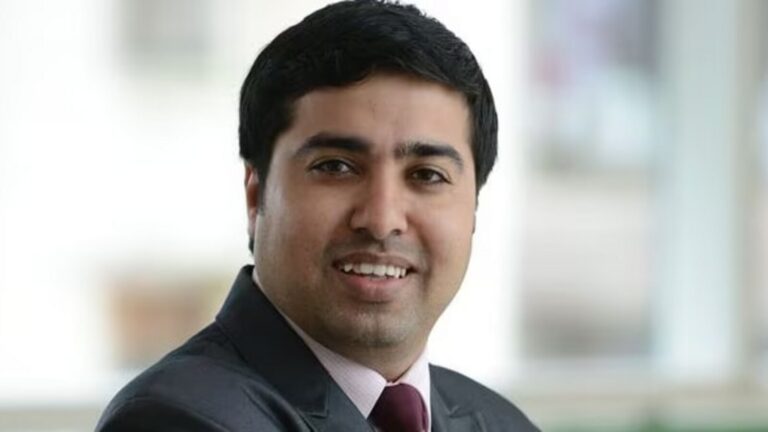 Shares to buy or sell: Chandan Taparia recommends three stocks to buy and sell today - 29 August 2025