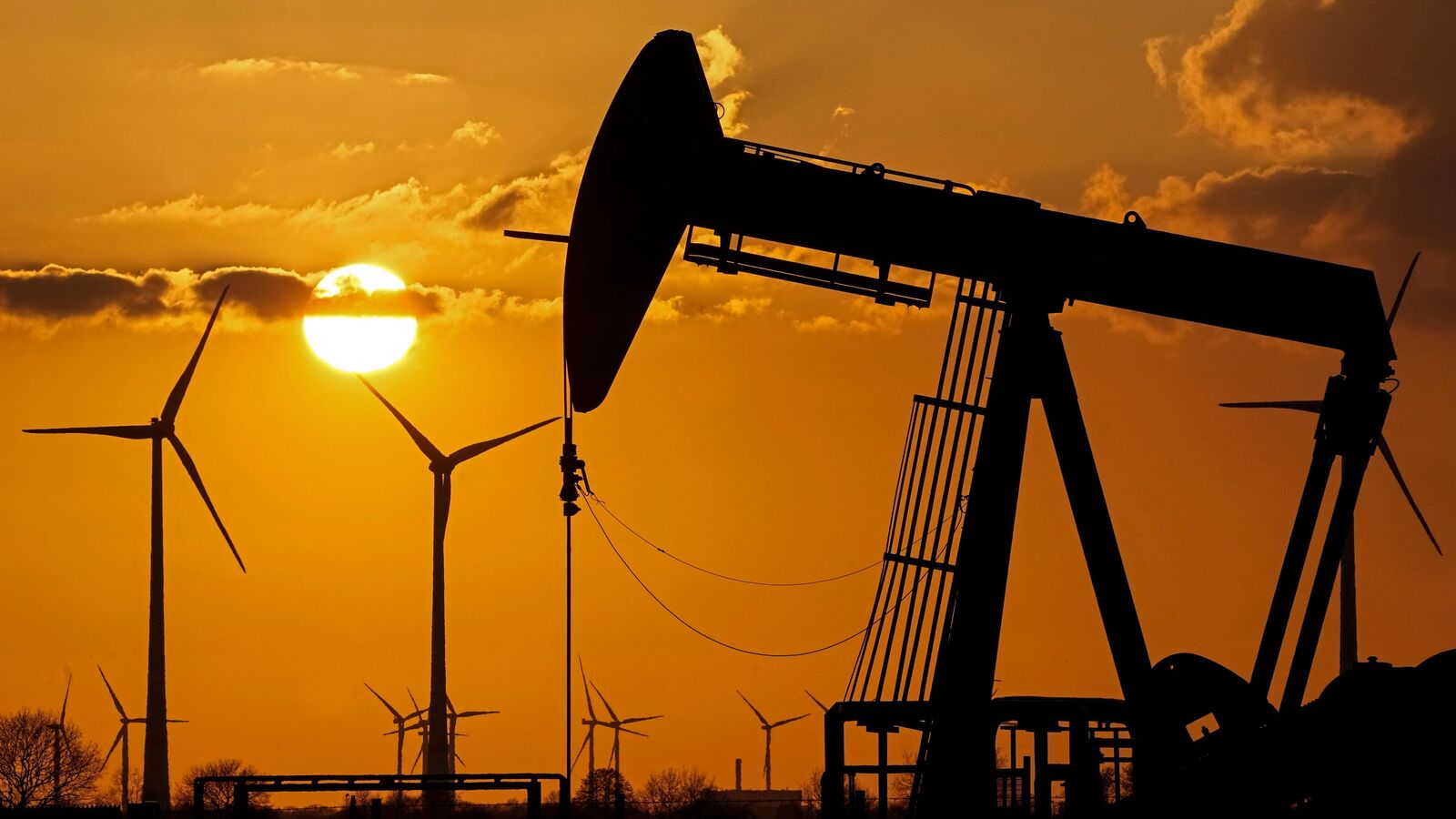 Russian oil import cuts could hit Indian OMCs GRM by $1–1.5/bbl, says report