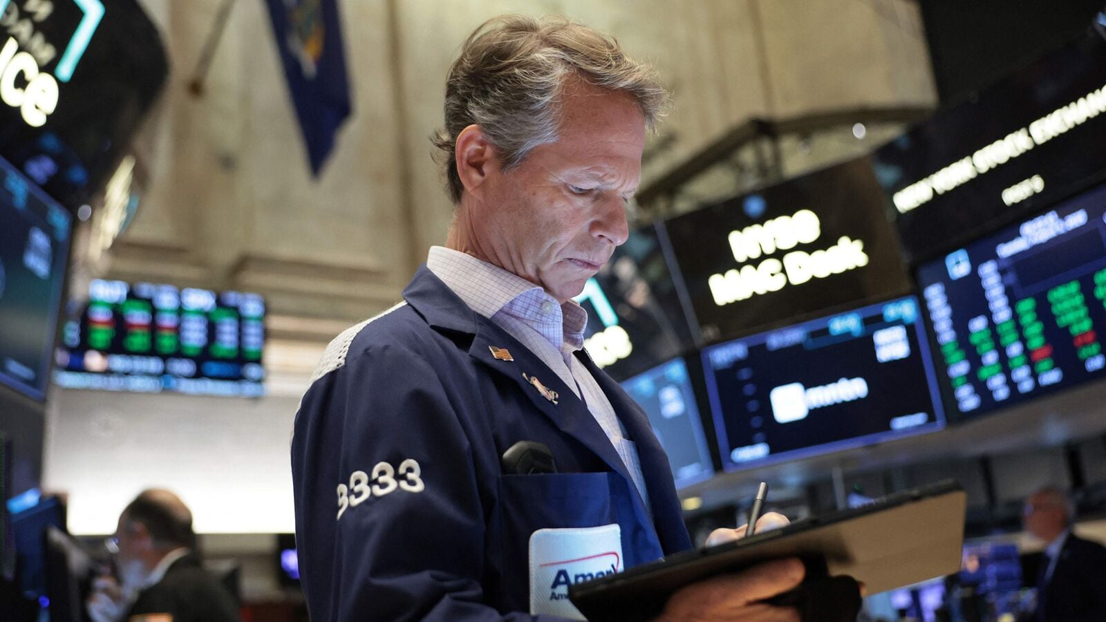 Wall Street today: US stocks flat, investors eye retail earnings &amp; Jackson Hole summit