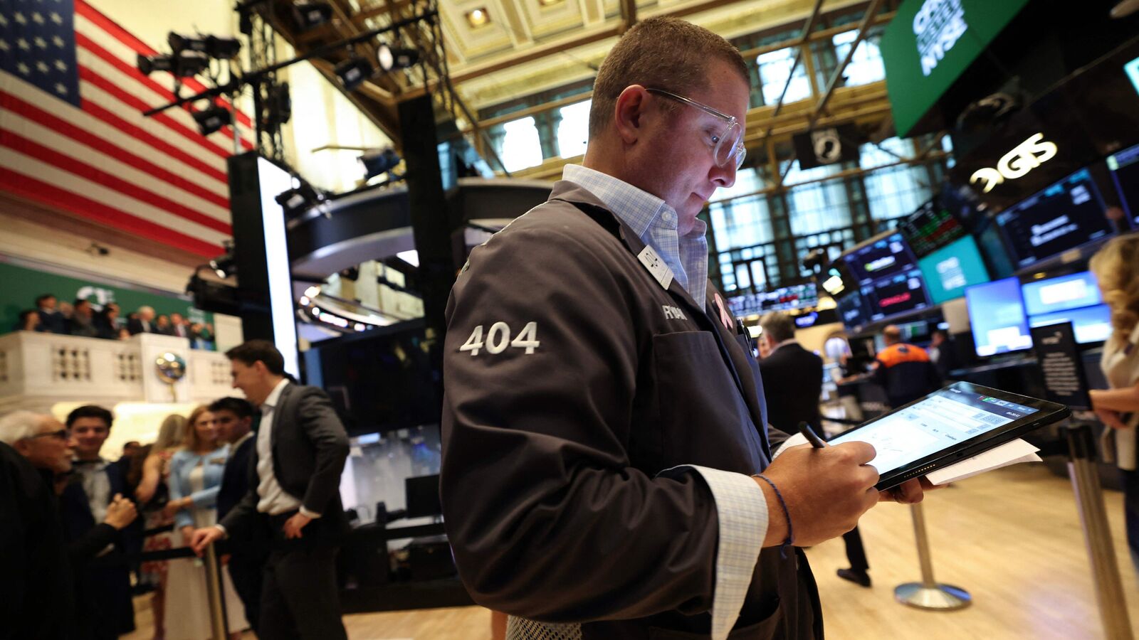 Wall Street Live: S&amp;P 500, Dow Jones, Nasdaq rise on hopes of dovish Fed board
