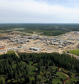 Cenovus in talks to jointly buy oil-sands producer MEG, sources say