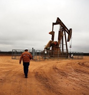 Algeria nears deals with Exxon, Chevron in shale gas push