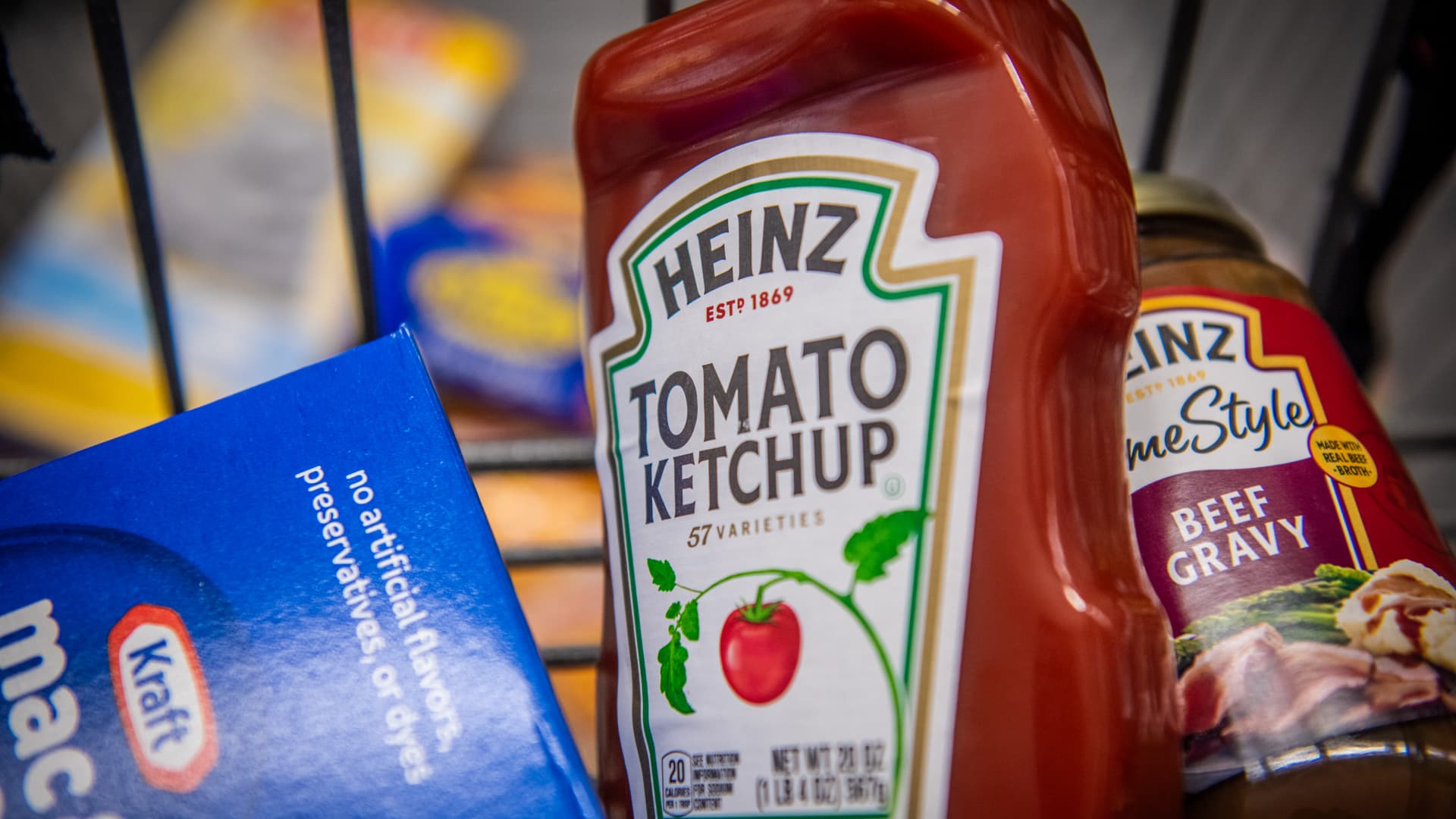 Kraft Heinz to split into two separately listed companies