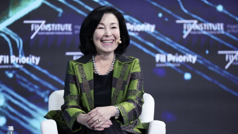 Oracle CEO, one of the world’s richest self-made women, just got $412 million richer in 6 hours