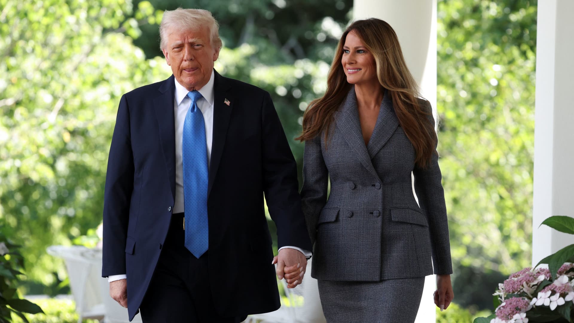 Trump to host tech CEOs over dinner for inaugural event in renovated Rose Garden