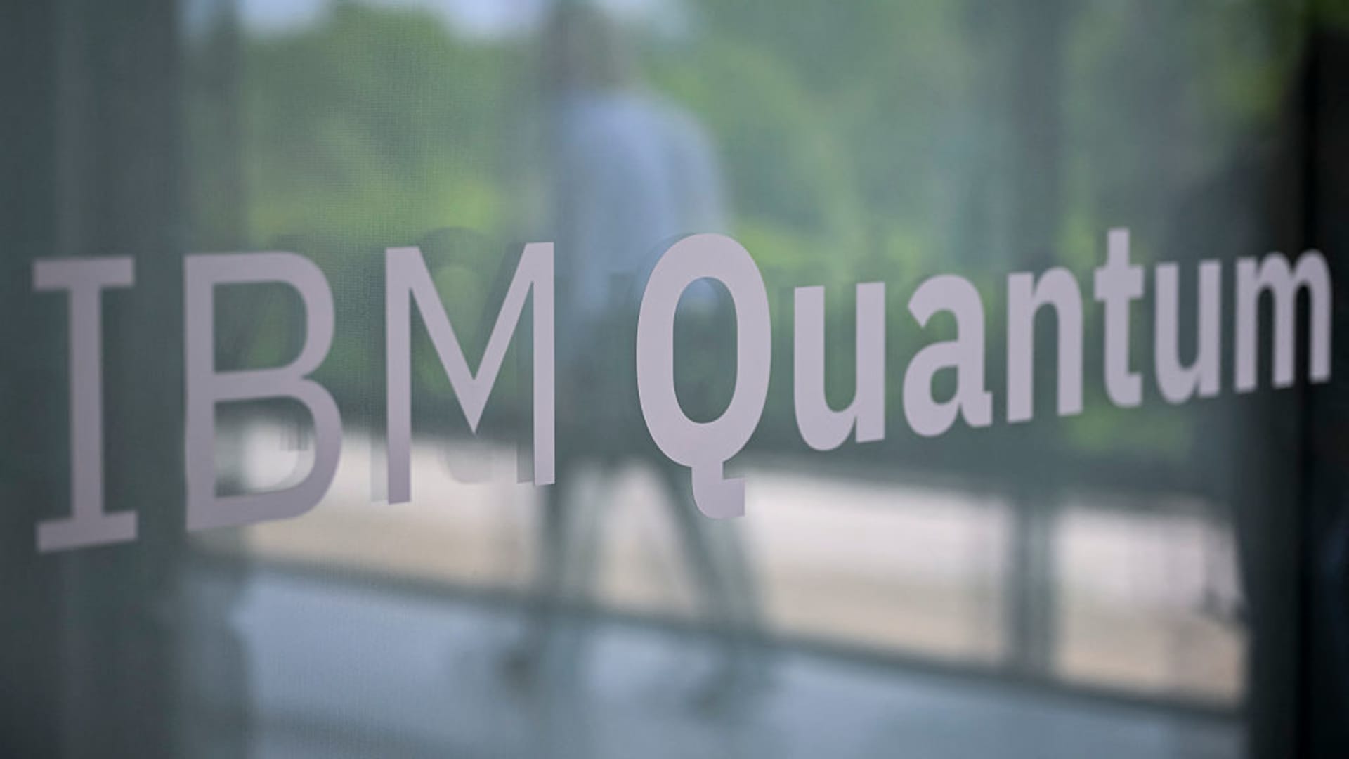Quantum computing could be a $4 billion market in 5 years, BofA says. Here are the notable players