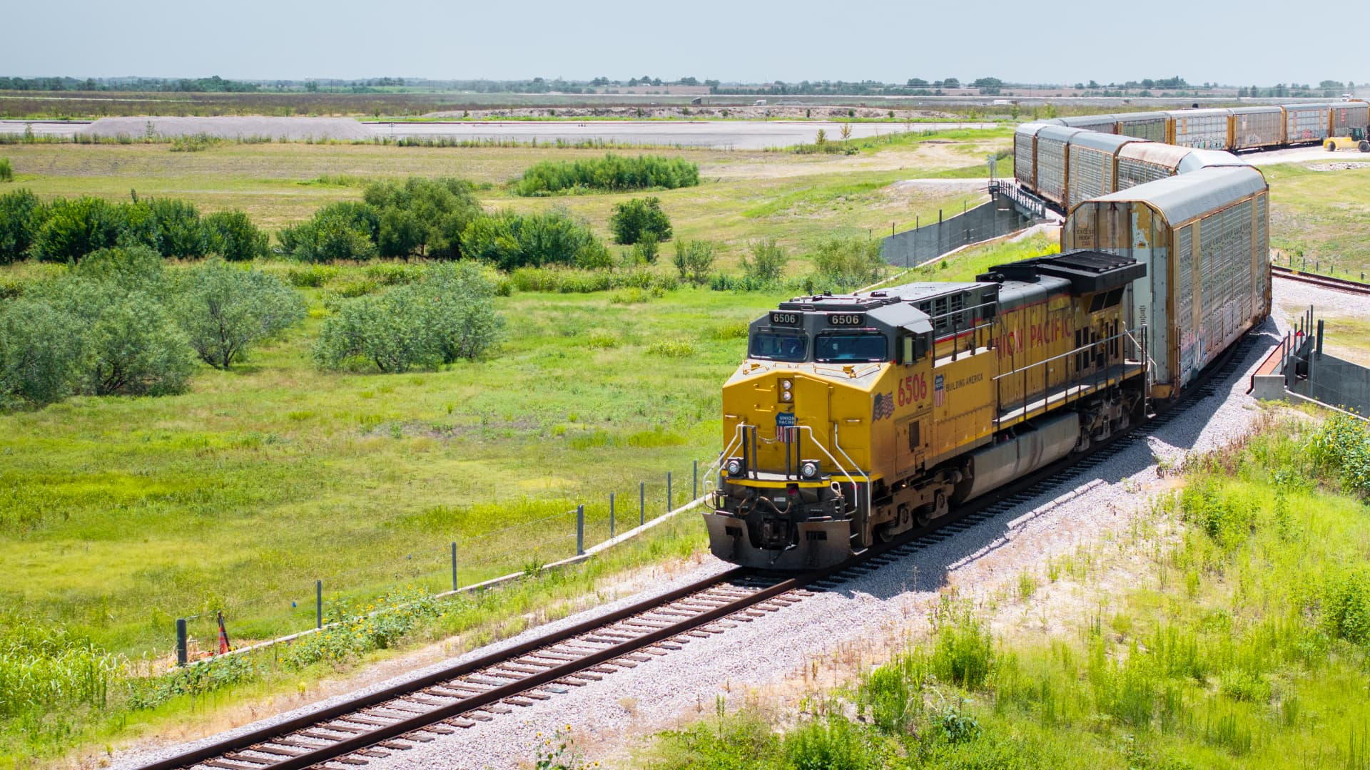 Citi upgrades Union Pacific as railroad stock looks 'too compelling to ignore'
