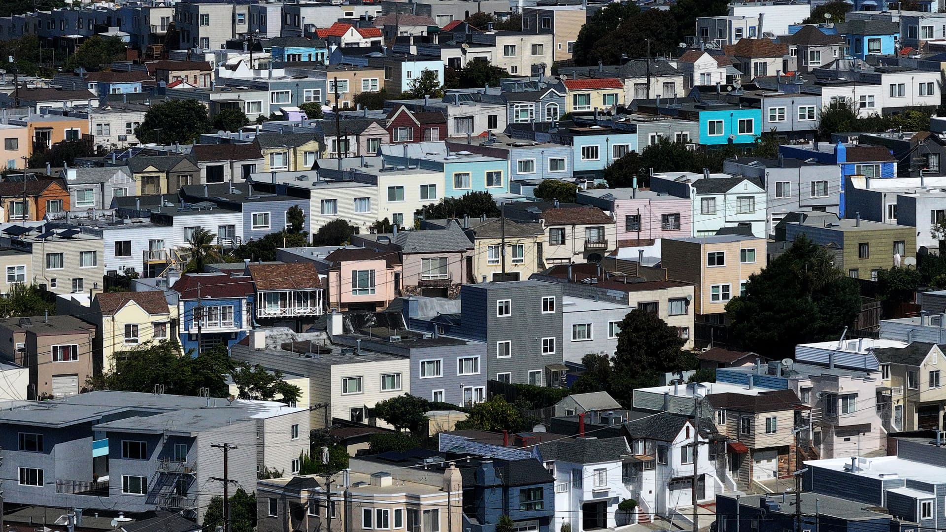 Mortgage demand jumps to the highest level in three years, as interest rates drop sharply