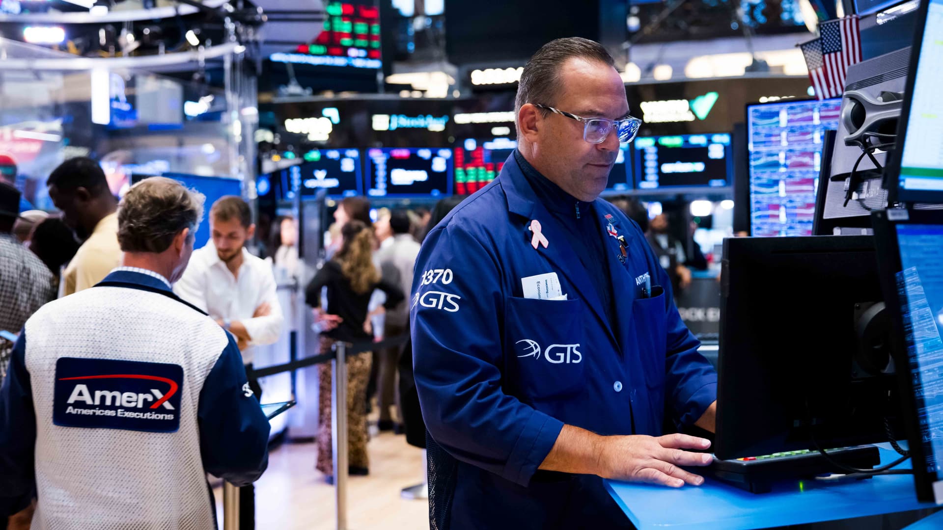 Santoli's Tuesday market wrap-up:  New month brings fresh challenges to prevailing, bullish beliefs
