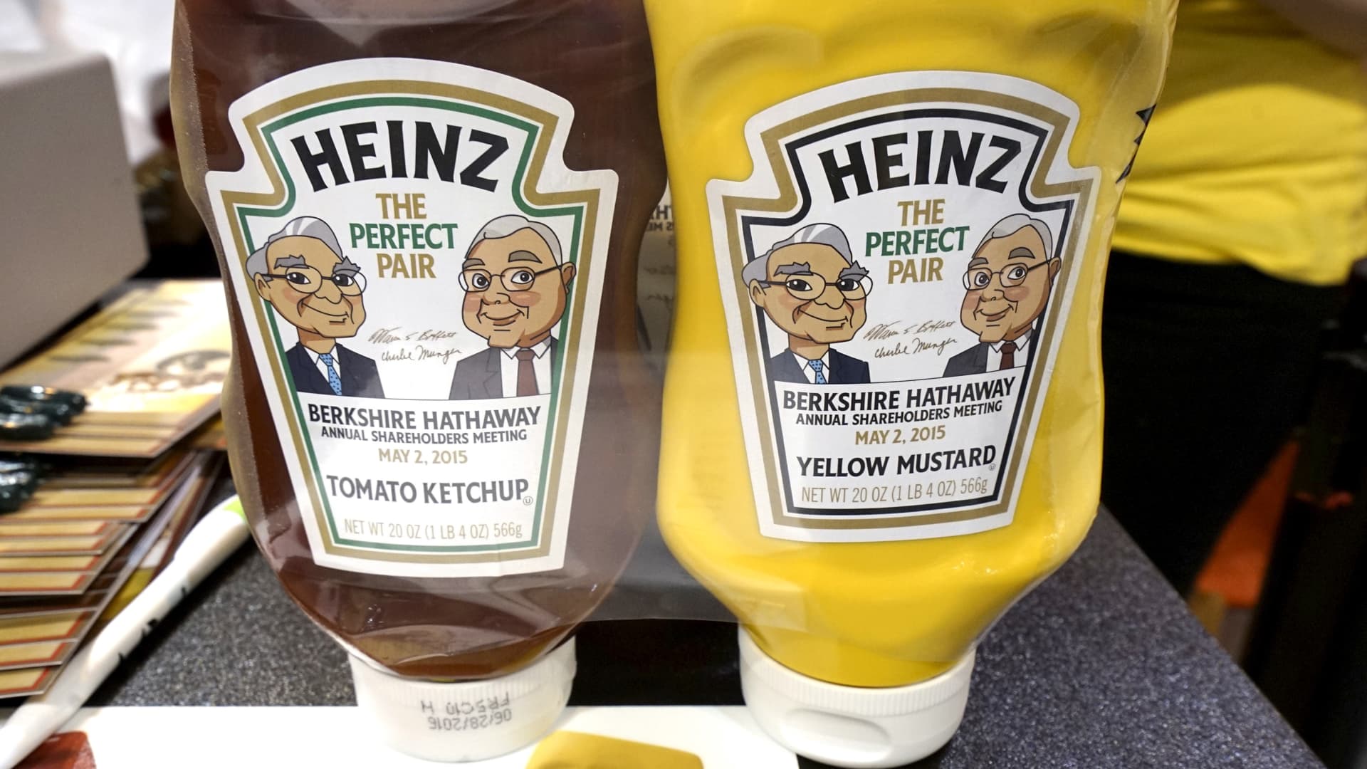Warren Buffett says he is 'disappointed' in Kraft Heinz split; shares fall 3%