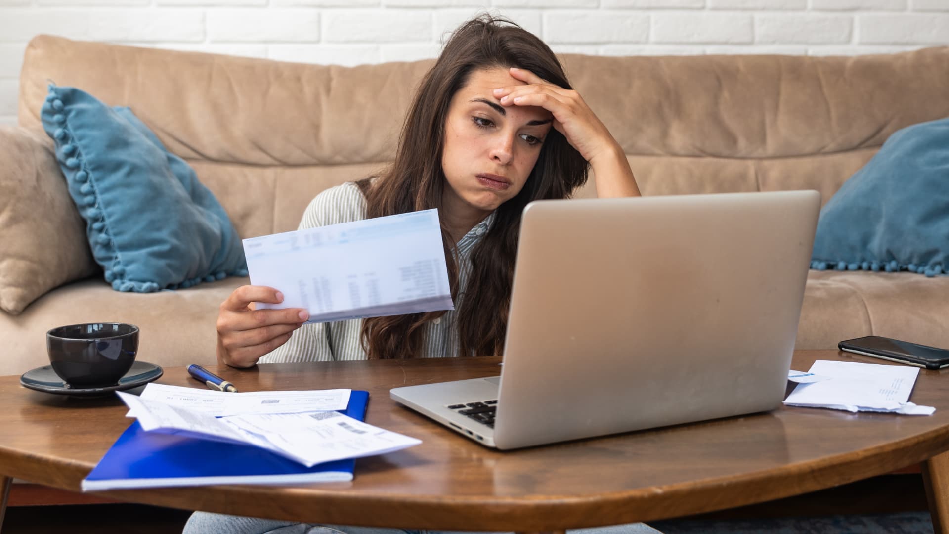 Here's how  to handle your student loans after losing a job