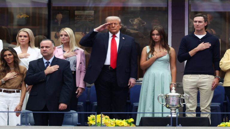 Sinner-Alcaraz U.S. Open final starts after a security delay; Trump gets cheers and boos