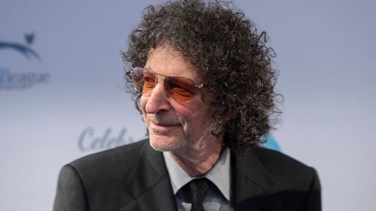 Howard Stern is not leaving his SiriusXM radio show, pulls prank with Andy Cohen