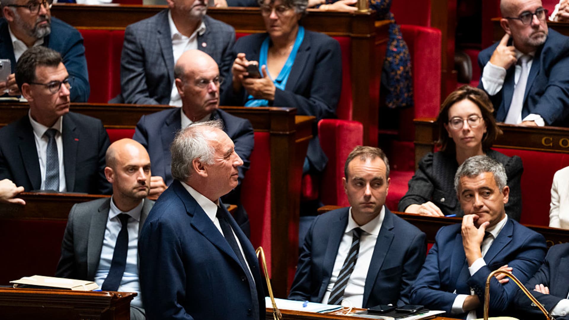 European markets' mood darkens as France sees more political uncertainty