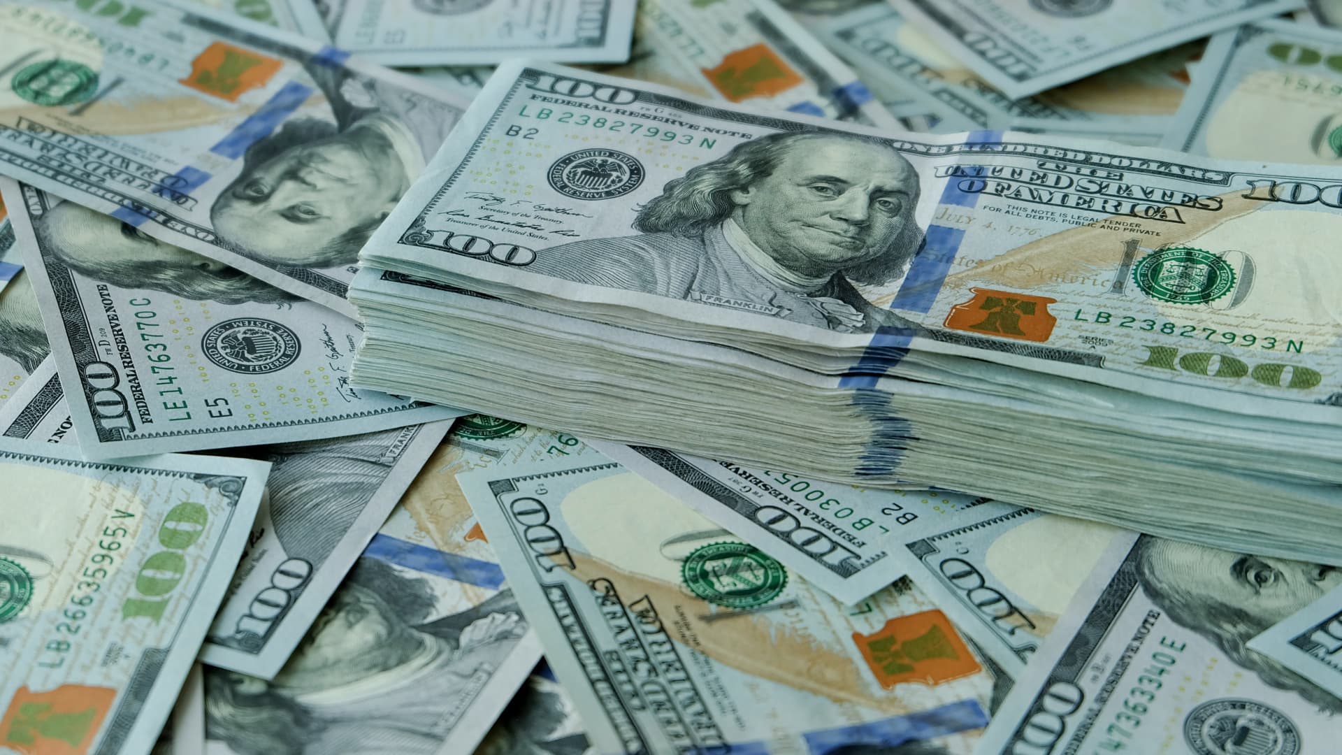 Cash yields set to fall as Fed cuts rates. Where to put your money to work instead