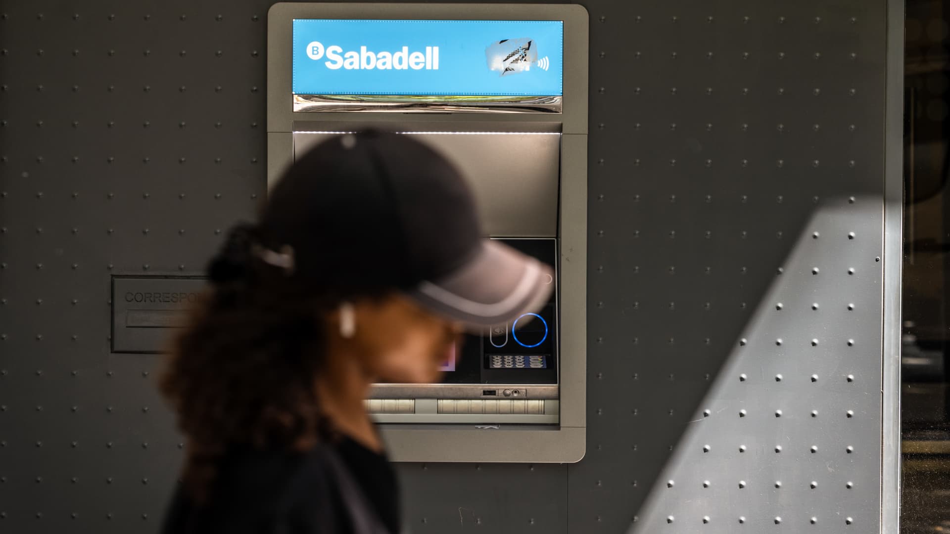 Sabadell CEO attacks BBVA's 'insurmountable' hostile takeover bid as board urges rejection