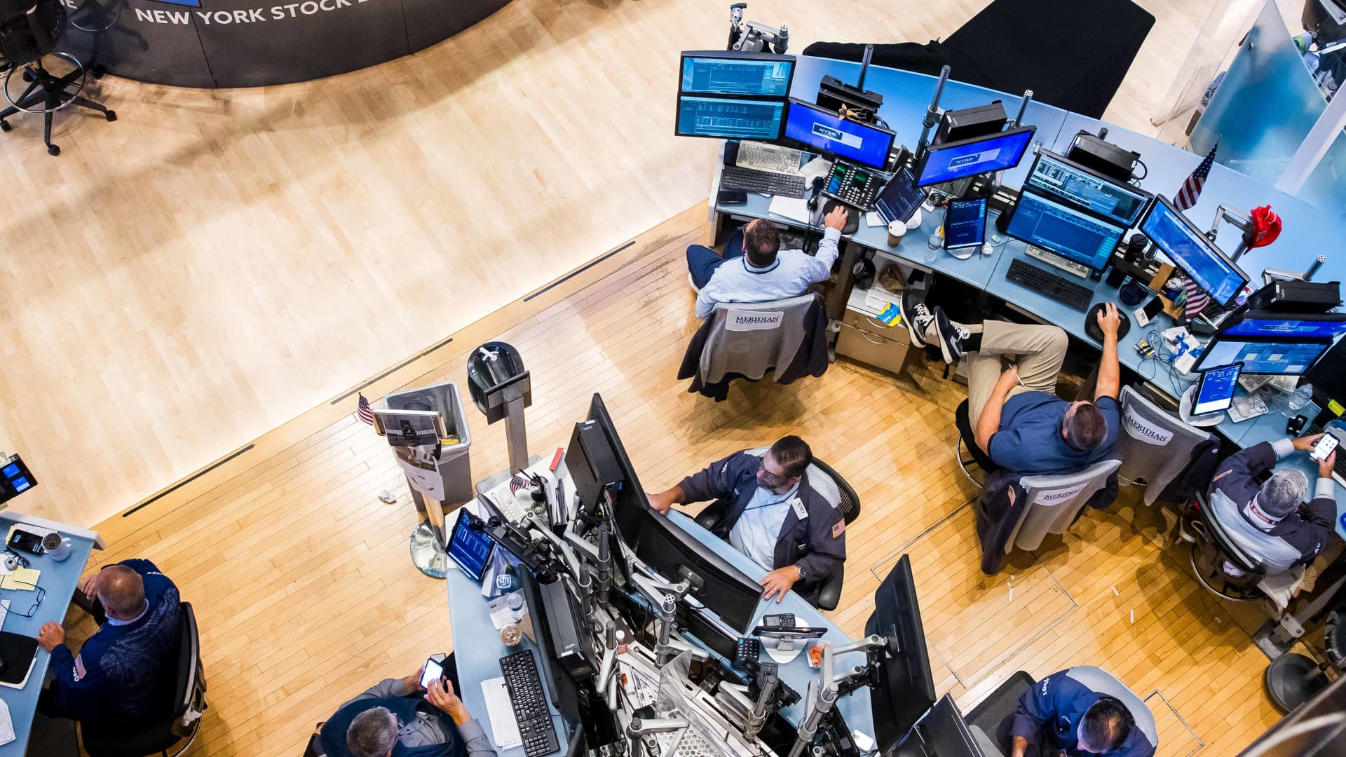 What pro traders are watching into the Fed. One popular trade is 'knocking on the door' of a breakout