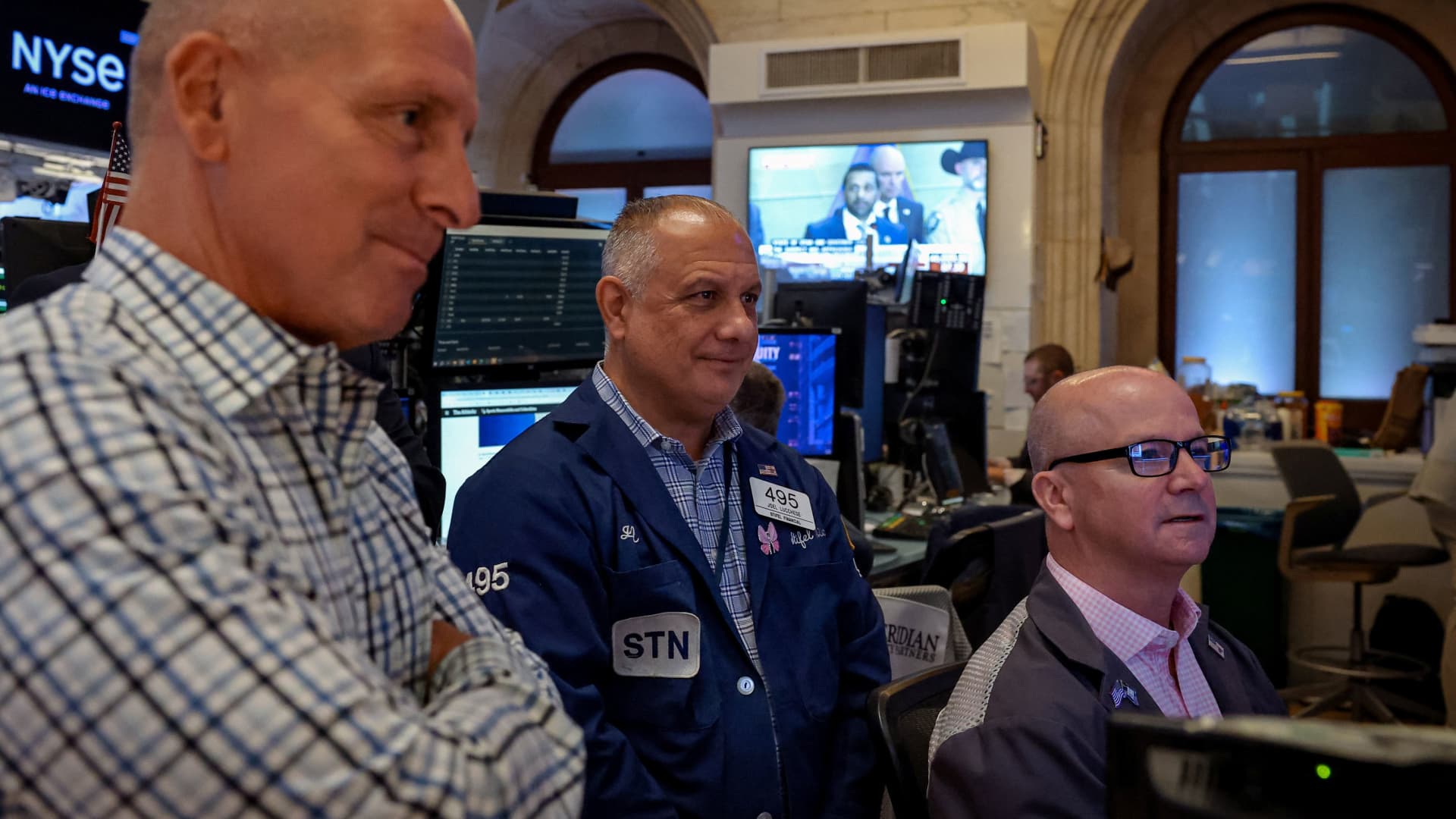 Here's why the stock market keeps rallying in the face of bad economic news