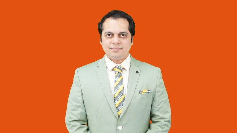Hindalco to Infosys - Jay Thakkar suggests three stocks to buy or sell for short-term in F&amp;O segment