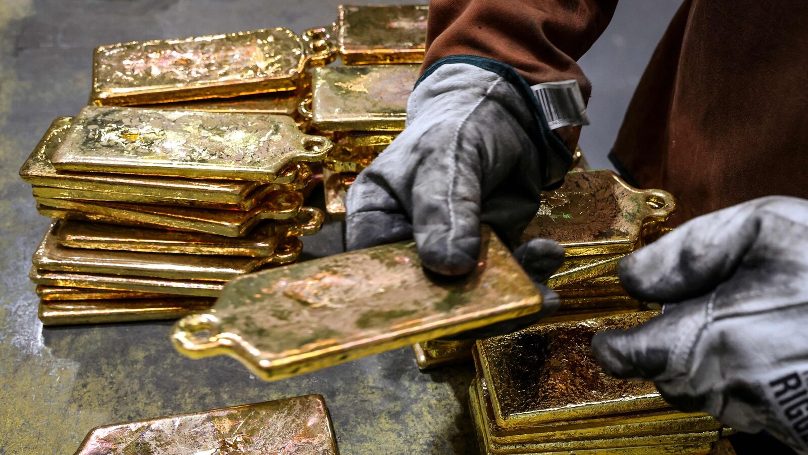 India ramps up gold reserves faster than peers