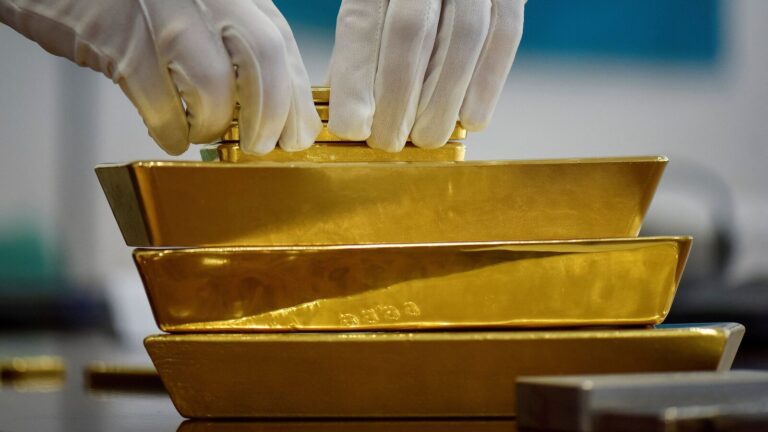 Gold keeps glittering. Is it finally time to sell?