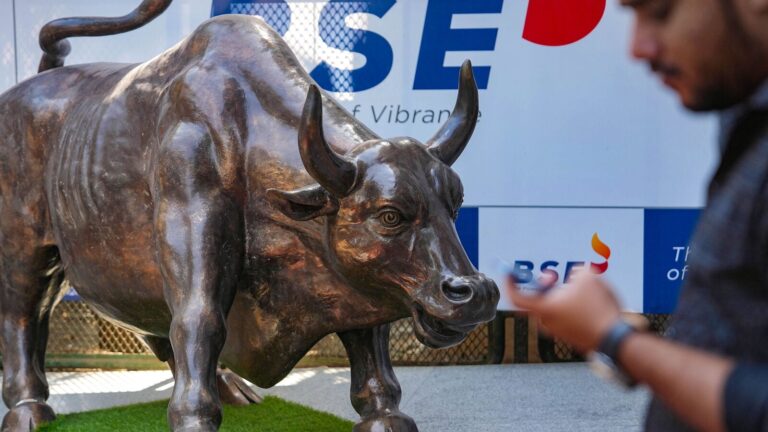 Top Gainers &amp; Losers on Sep 09: Infosys, Sonata Software, Olectra Greentech, RailTel Corp, TBO Tek among top gainers