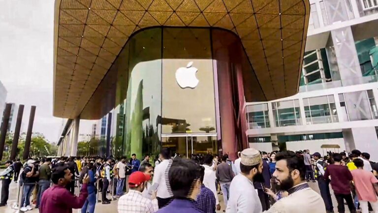 Apple stock trades flat as investors await the launch of the new iPhone 17 launch