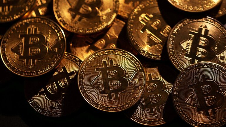 Bitcoin price falls. Why gold may drive the next crypto move.