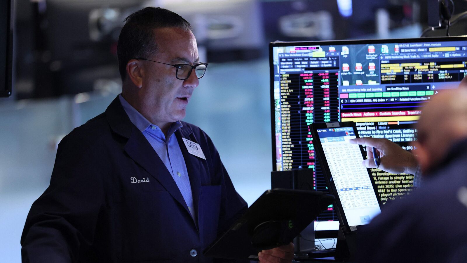 Wall Street today: US stocks edge higher as Alphabet gain after favorable antitrust ruling