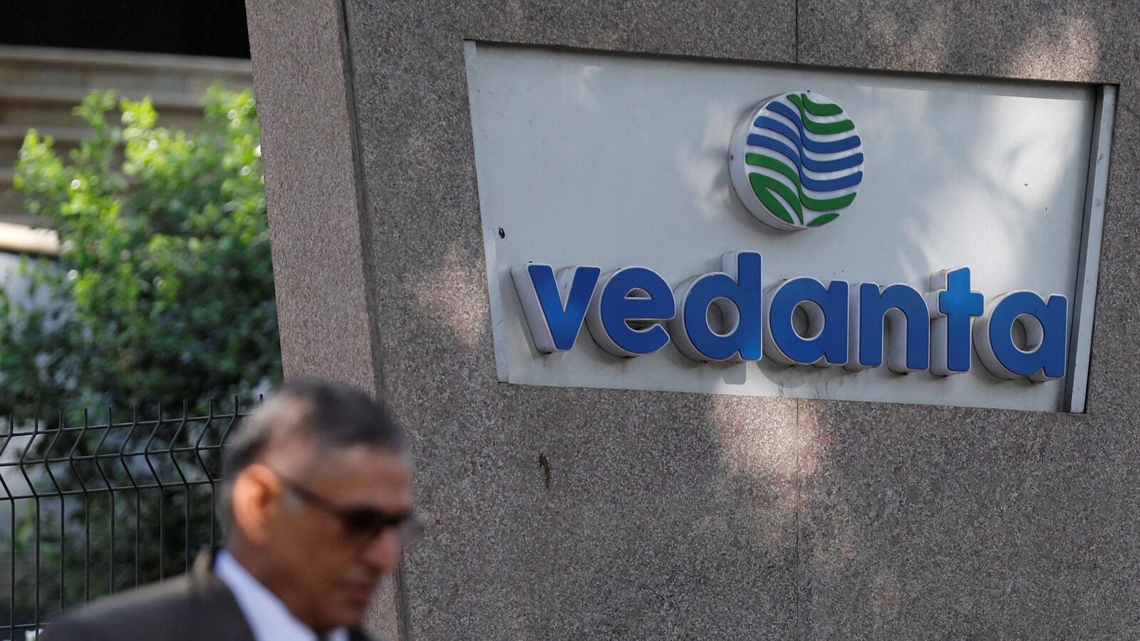Does Vedanta need Jaiprakash Associates, investors ask