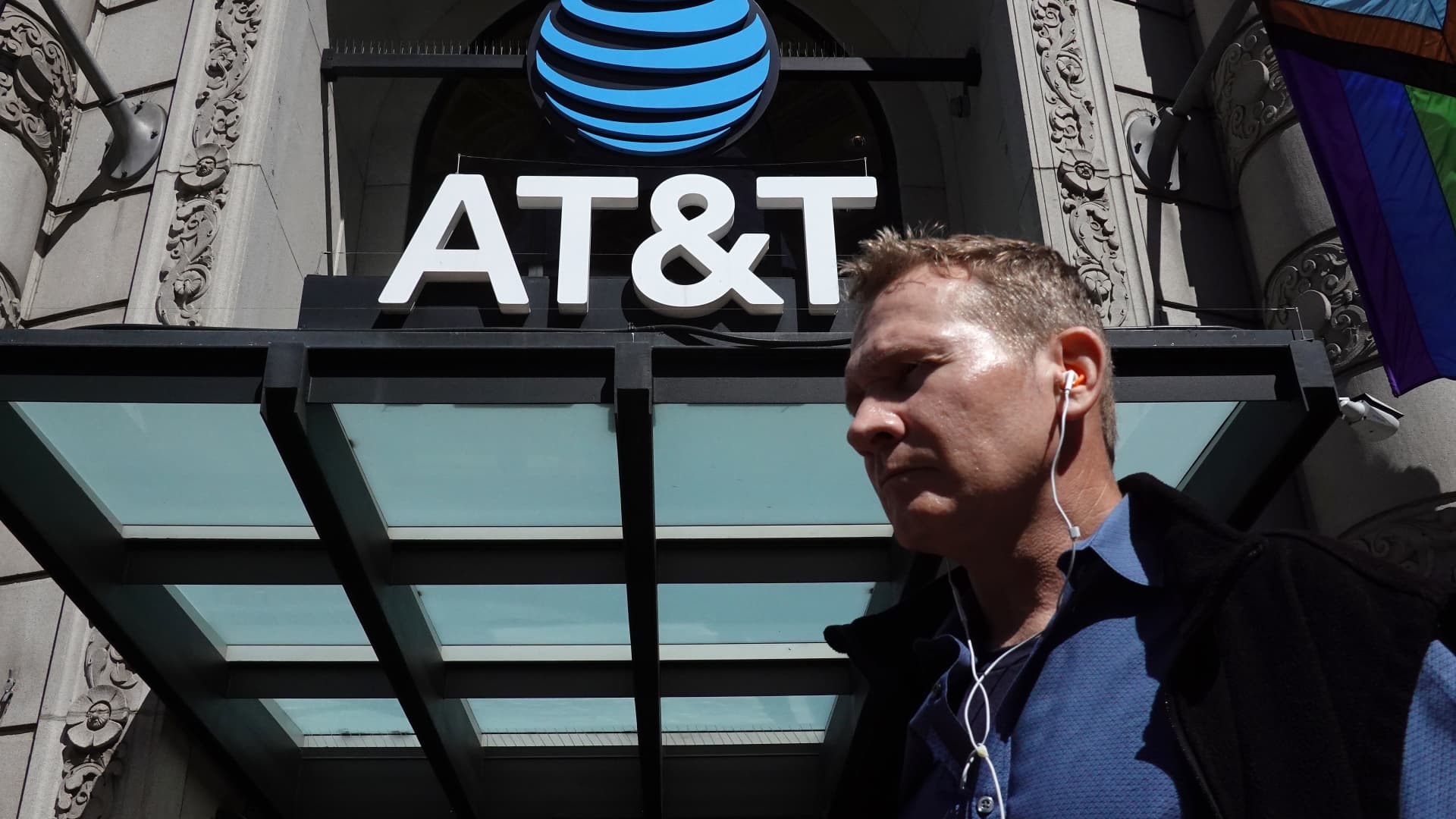 Barclays downgrades AT&T to equal weight, says upside is limited after recent gains