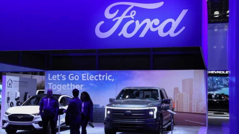 EVs, big SUVs drive Ford Q3 U.S. sales up 8.2%