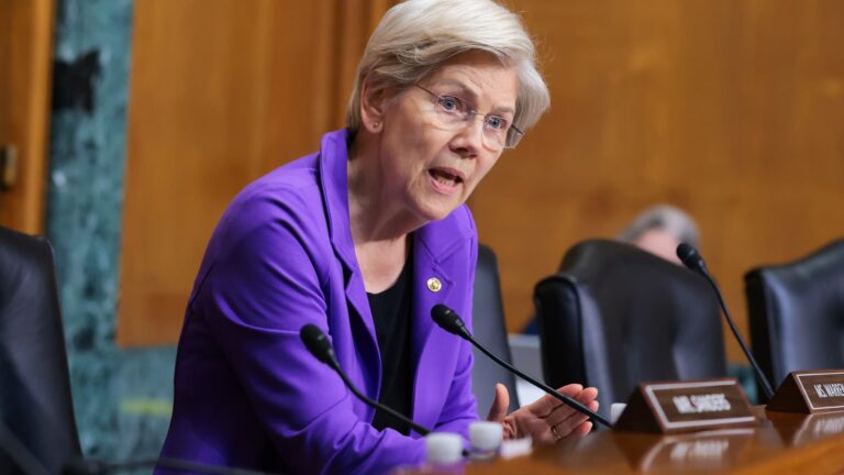Trump 'losing' trade war with China going in to Xi meeting, Senate Democrats say in report