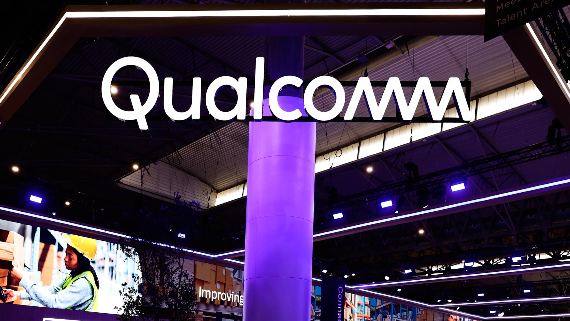 Here are Tuesday's biggest analyst calls: Apple, Qualcomm, Amazon, Palantir, Reddit, Microsoft & more