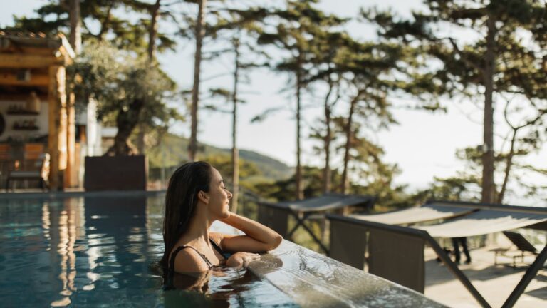 Ultra-wealthy millennials and Gen Zers to displace baby boomers by 2040