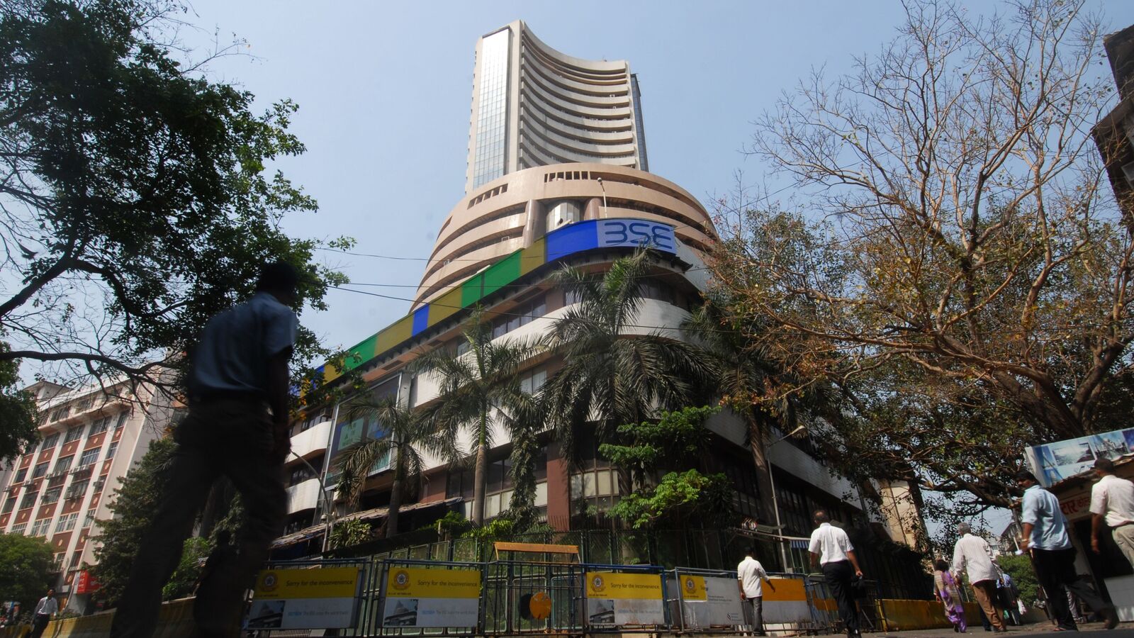 Top Gainers &amp; Losers on Oct 23: Vodafone Idea, Bharat Forge, Infosys, Birlasoft, Tata Elxsi among top gainers today