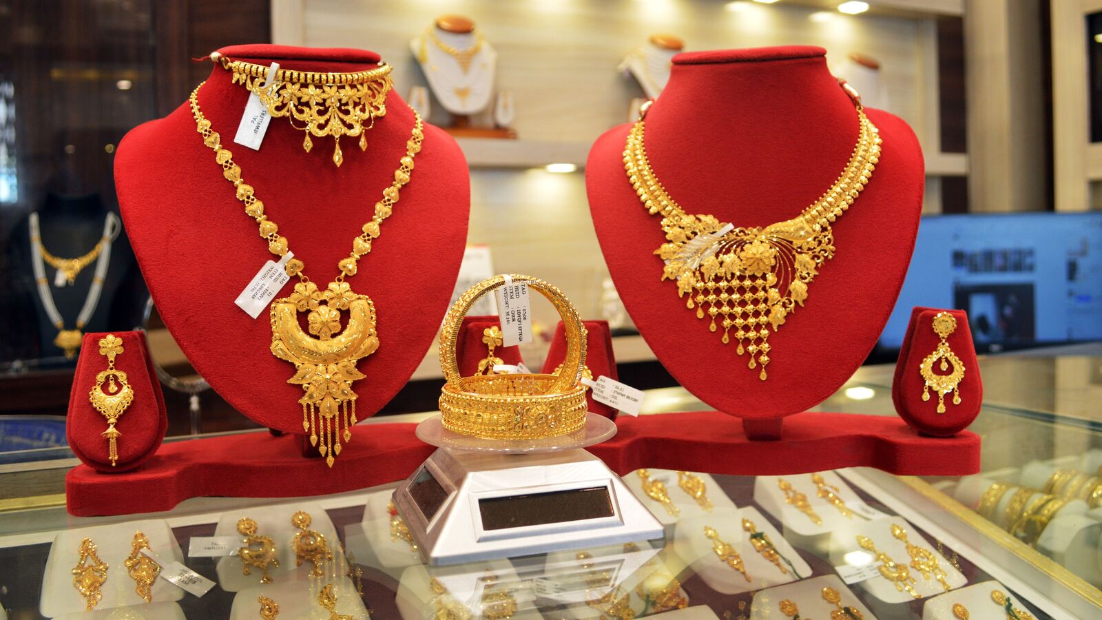 Gold price today: MCX gold recovers from recent dip, up  ₹2,700 per 10 grams. What’s powering the upswing?