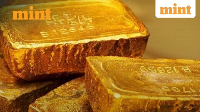Gold rate today LIVE Updates: Gold prices set for seventh weekly gain led by US govt shutdown, Fed rate cut hopes