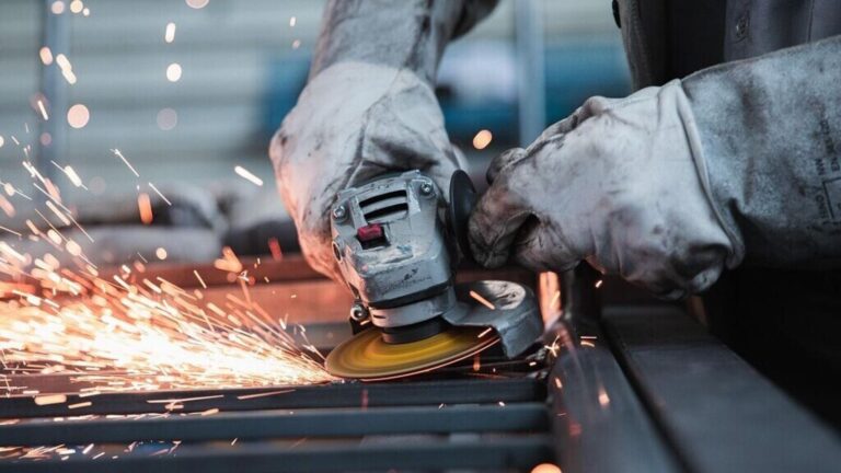 Why Jindal Steel has a solid advantage over SAIL despite weak Q2