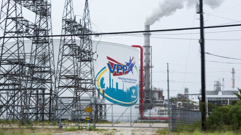 Top Wall Street analysts suggest these 3 dividend stocks for enhanced total returns