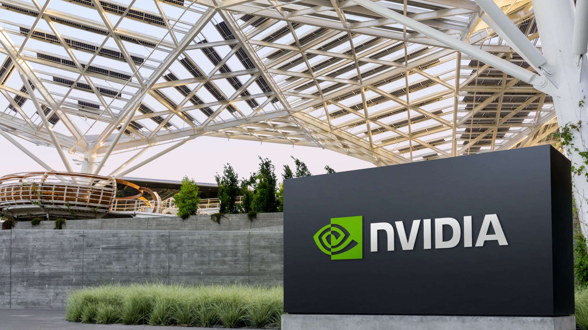 Here are Monday's biggest analyst calls: Nvidia, Apple, Tesla, Dell, Snowflake, Gap, Microsoft, Micron & more