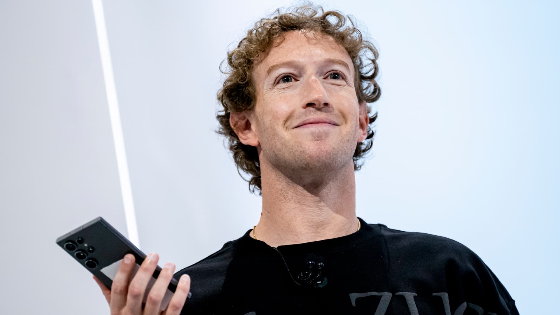 Meta wins FTC antitrust trial that focused on WhatsApp, Instagram