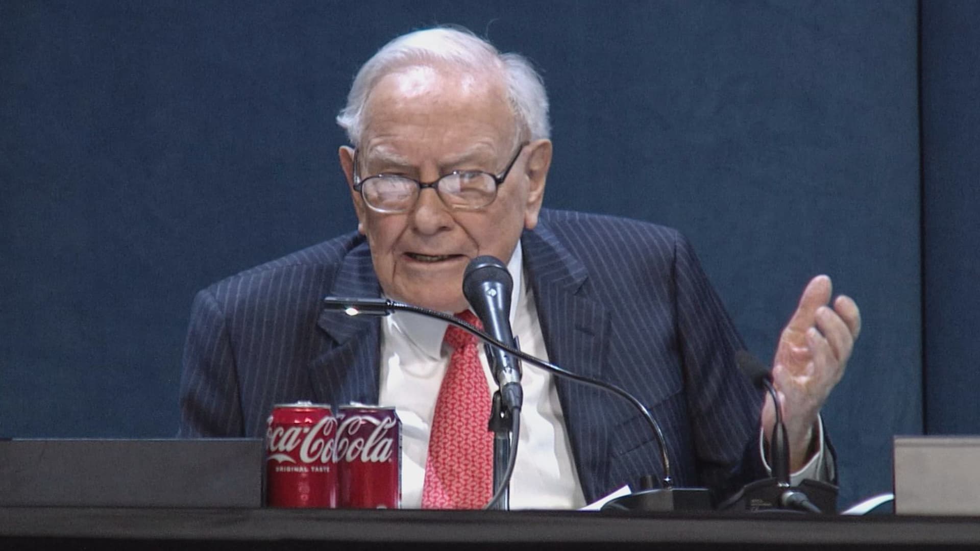 Warren Buffett shuns stock buybacks even as Berkshire lags the market. Here's why