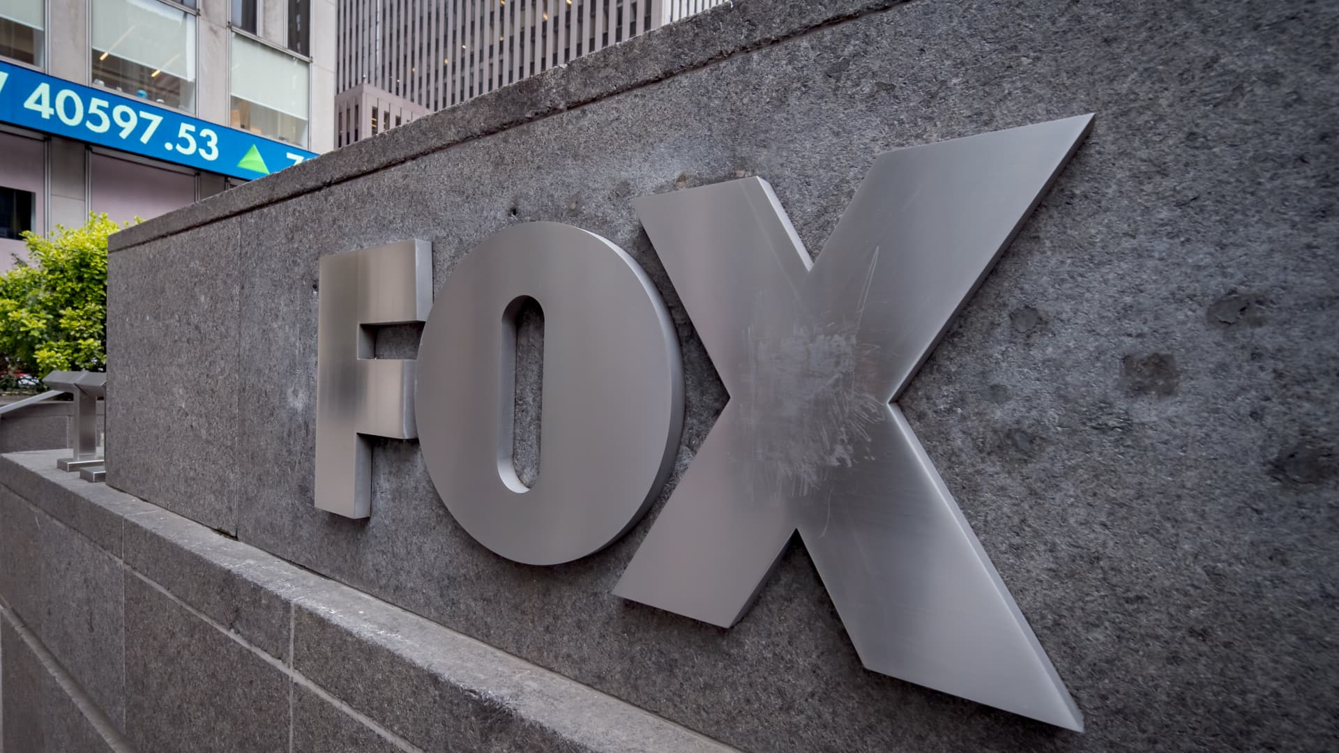 The charts on this media giant signal strength after a long consolidation period