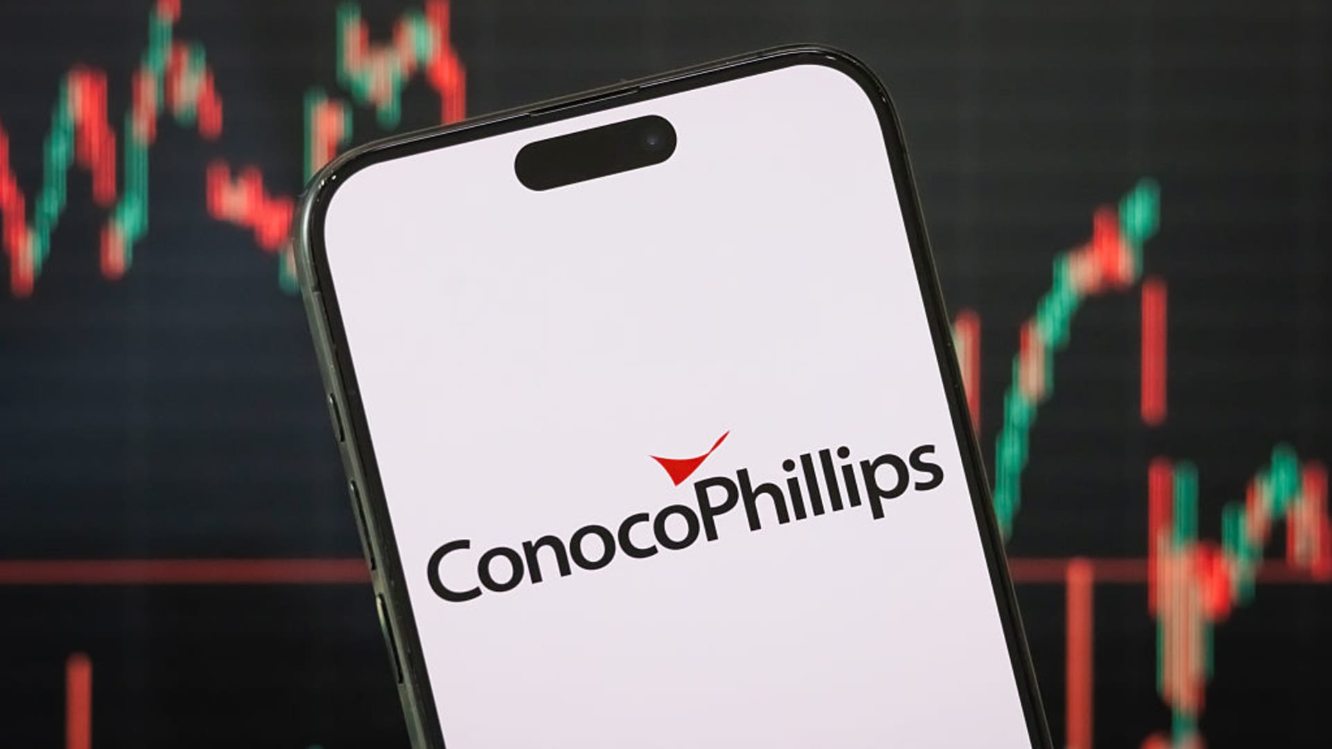 Top Wall Street analysts recommend these dividend stocks for stable income