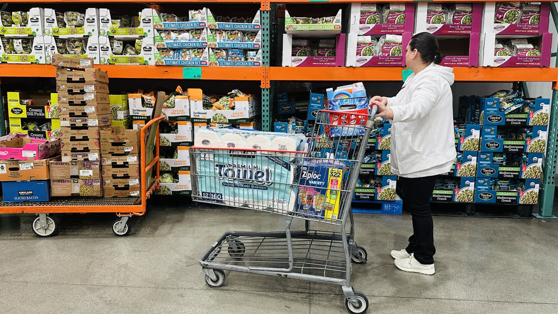 Everybody waits for Nvidia, buy Costco's dip, and get ready for the delayed jobs data