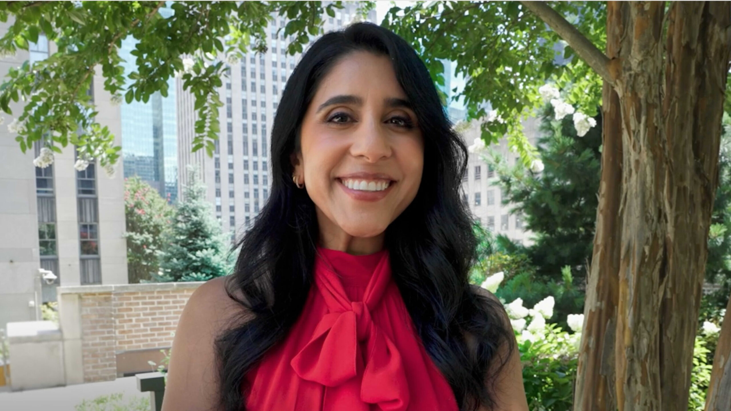 Learn how to use AI to write better, gain confidence in your speaking and communicate more clearly