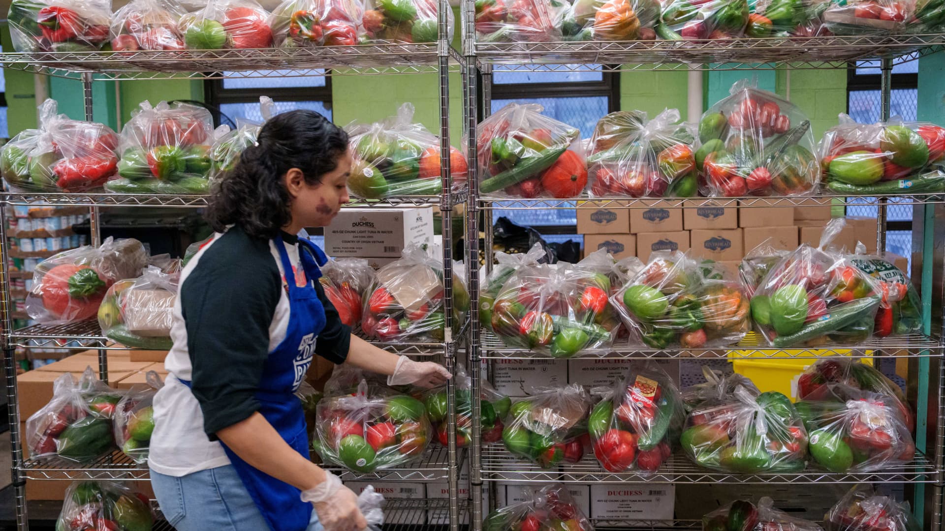 While SNAP battle leaves Americans fearing hunger, near $400 billion in food wasted every year