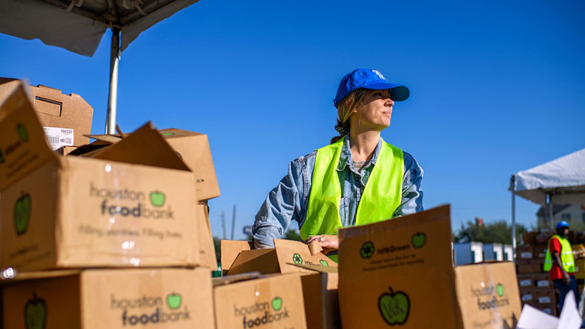 Food banks are in 'disaster response mode' due to shutdown and SNAP cuts, leaders say: 'The damage gets worse and worse' every day
