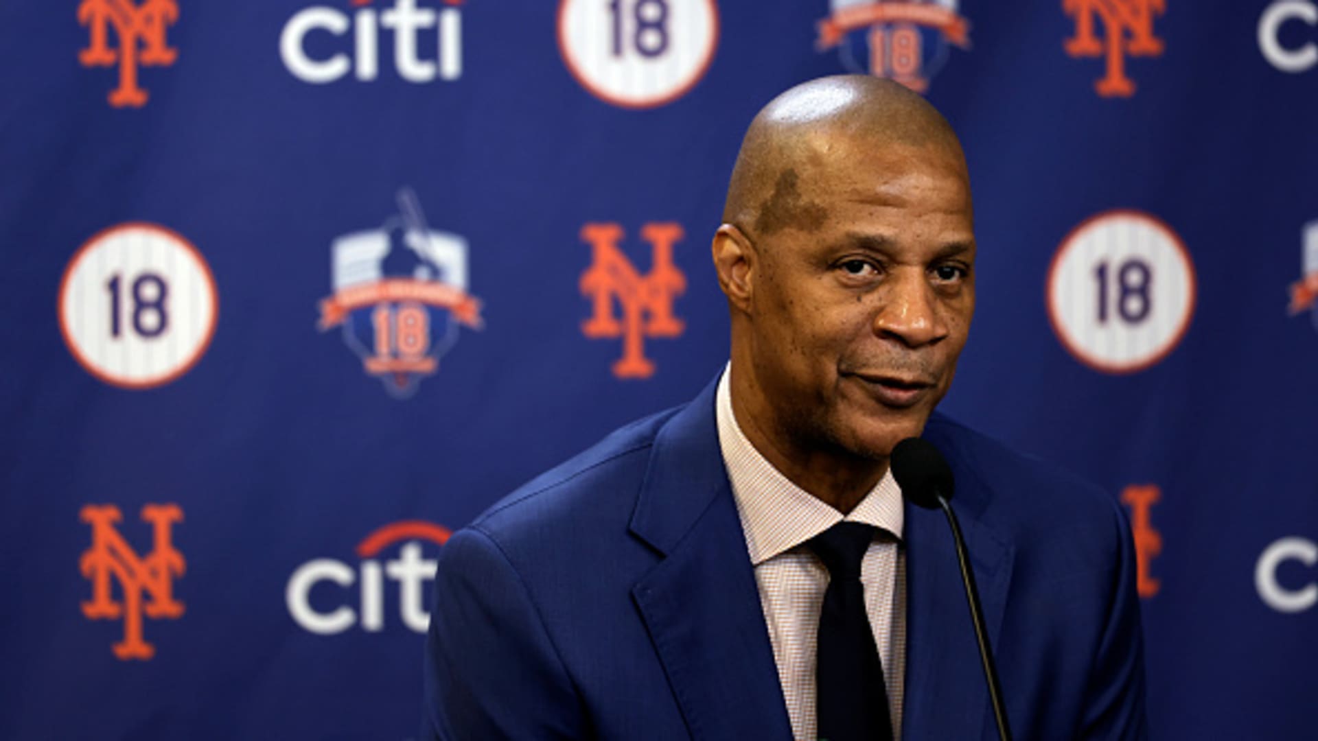 Trump pardons New York baseball star Darryl Strawberry for tax evasion conviction